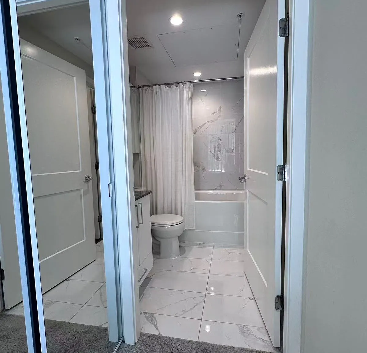 1 bed, 606 sqft, $2,650 — Photo 4
