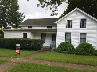 123 E 6th St, Pecatonica, IL