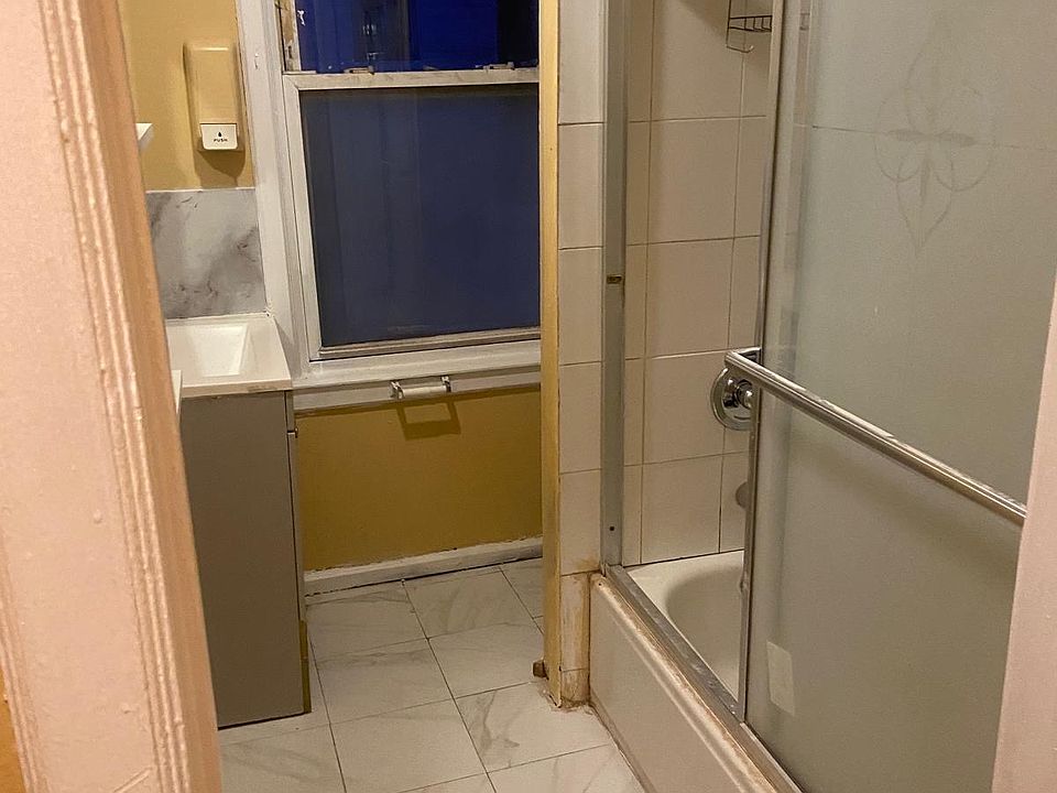 2nd image of 485-487 Totowa Ave
