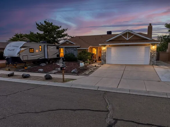 5135 Gaviota NW, Albuquerque, NM 87120