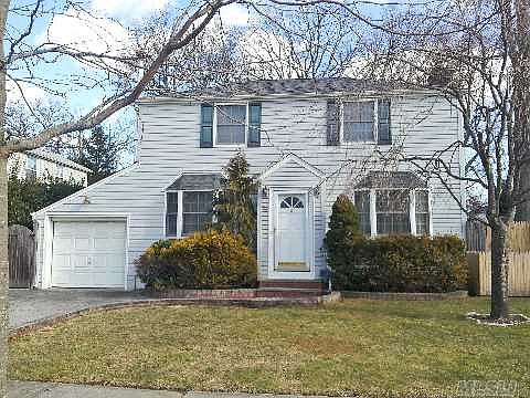 1st image of 26 Roydon Dr W