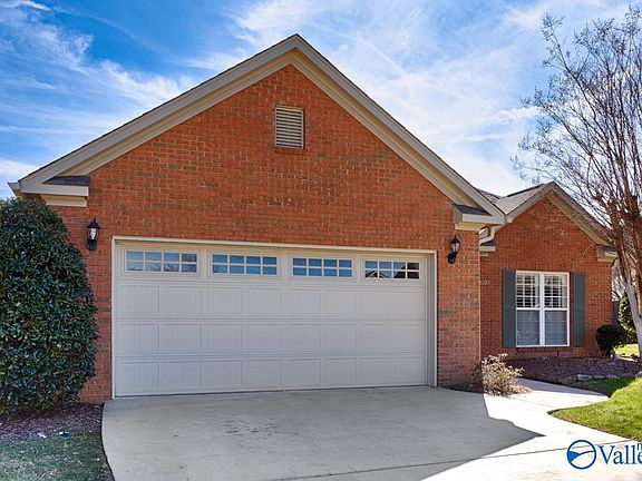 2nd image of 3108 Daybrooke Cir SE