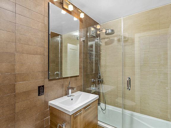 3rd image of 235 E 87th St APT 8D