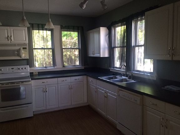 5th image of 931 E 11th Ave