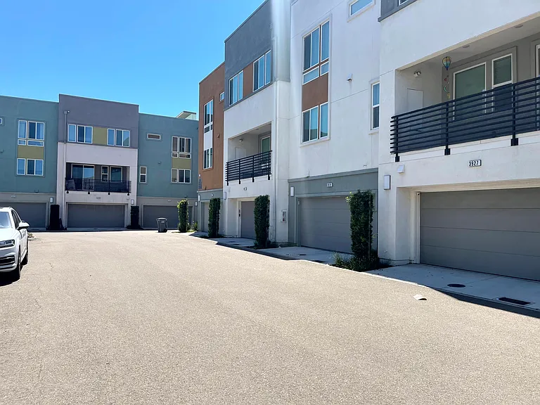 3931 Meridian St — Photo 33