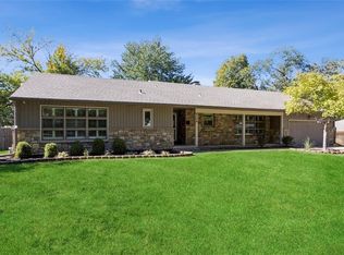8108 Beverly Dr, Prairie Village, KS 66208