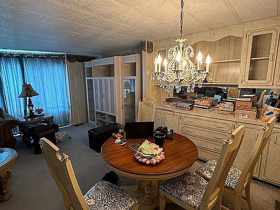 5th image of 8694 Crown Dr