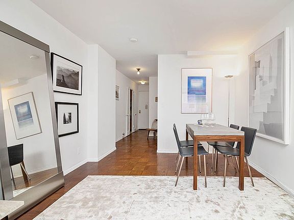 4th image of 7 E 14th St APT 730