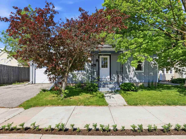 1831 S Oneida St, Appleton, WI 54915