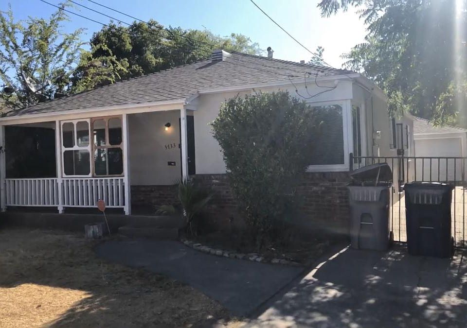 2nd image of 3733 36th St