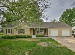 10640 Holmes Rd, Kansas City, MO 64131