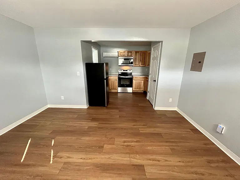 1250 S Dixie St — Photo 14