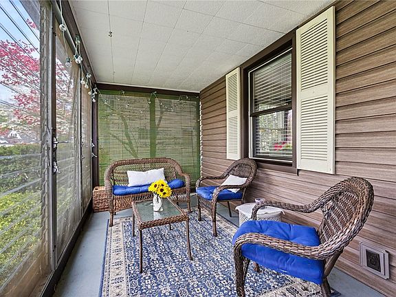 2nd image of 30 Idyllwood Ln
