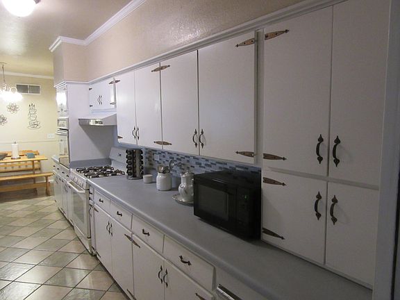 5th image of 5301 Chateau Ave