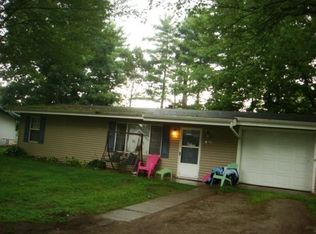 19156 Oak St, New Paris, IN 46553