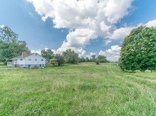 229 Old Stage Rd, Johnson City, TN 37615