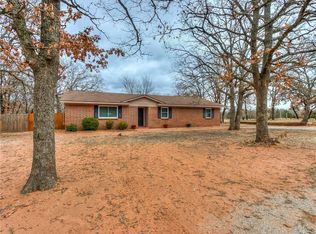 9724 Smoking Oak, Edmond, OK 73025