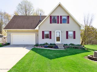 9099 Lakeside Dr, Perrinton, MI 48871
