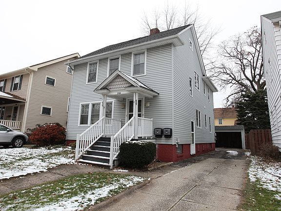 2nd image of 2184 Lewis Dr