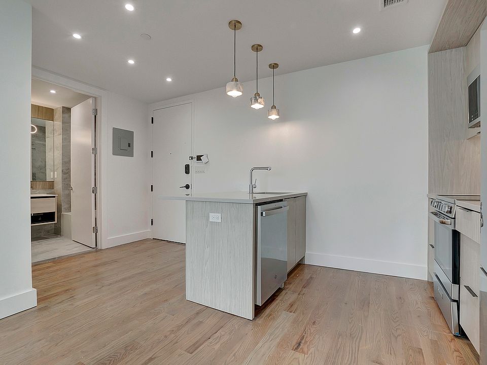 1st image of 150 Erasmus St Unit 413