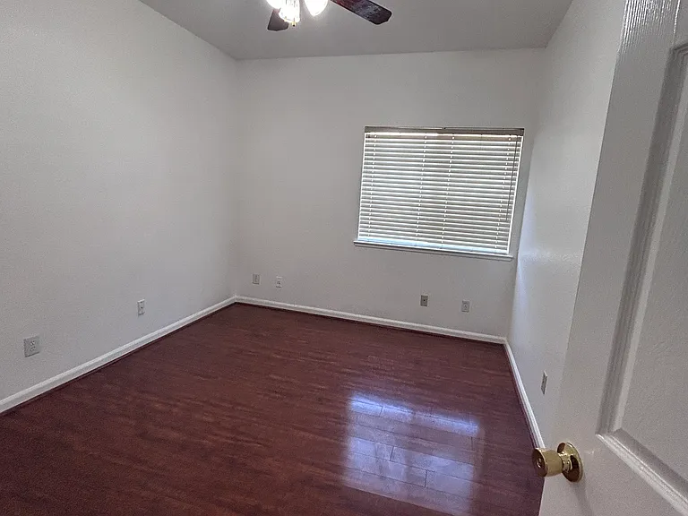 170 Bombay Cir — Photo 14