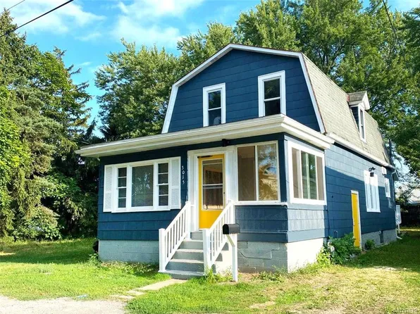 3015 Birch Ave, Niagara Falls, NY 14305