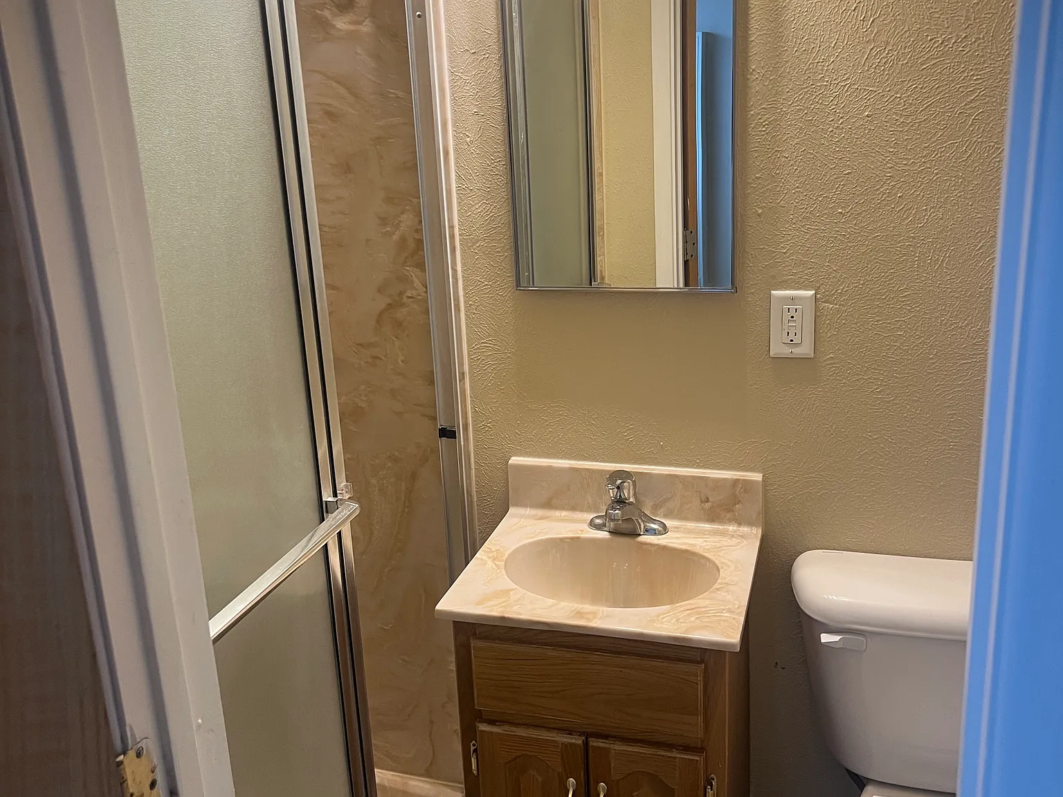 Quality, Updated Studio Apartments in Great North UNM Community — Photo 2