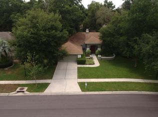 504 Goodwood Dr, Lutz, FL 33549
