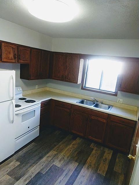 2nd image of 3301 Indiana Ave
