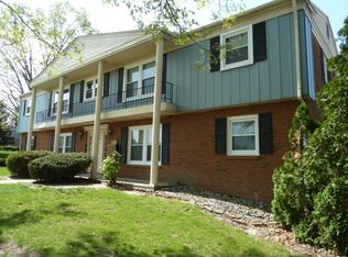 5729 34th Ave, Moline, IL 61265