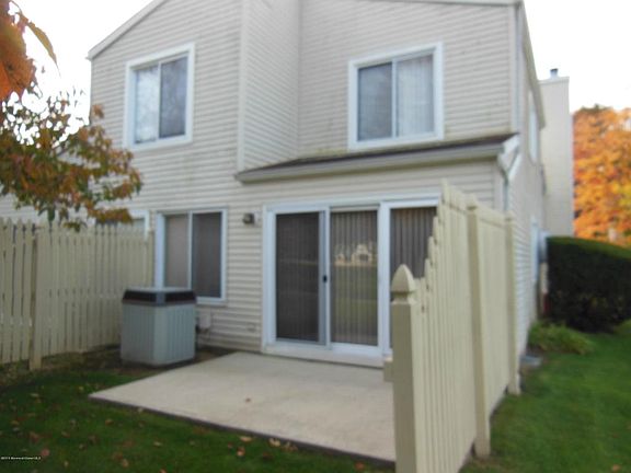 2nd image of 37 Greenwood Dr