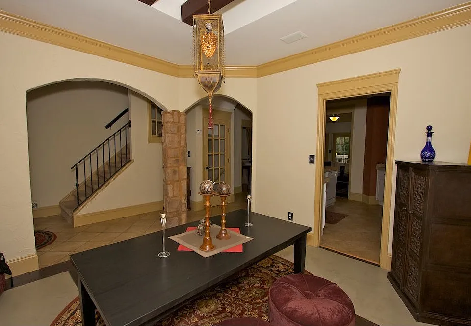 the amazing dining room