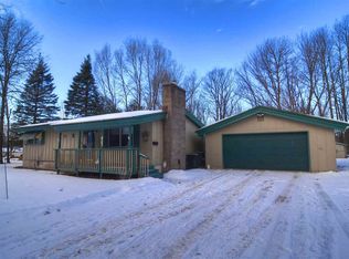 423 E Lincoln St, Boyne City, MI 49712