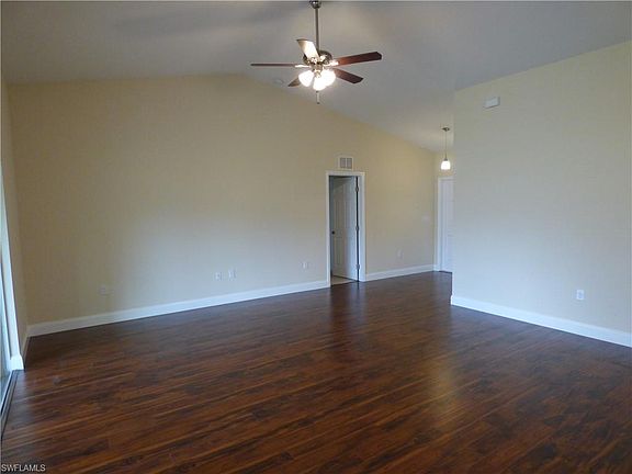 3rd image of 712 Johns Ave