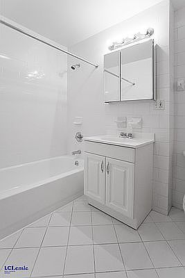 5th image of 1592 2nd Ave #3FS