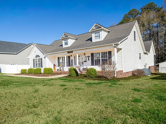 2nd image of 121 Amberwood Dr