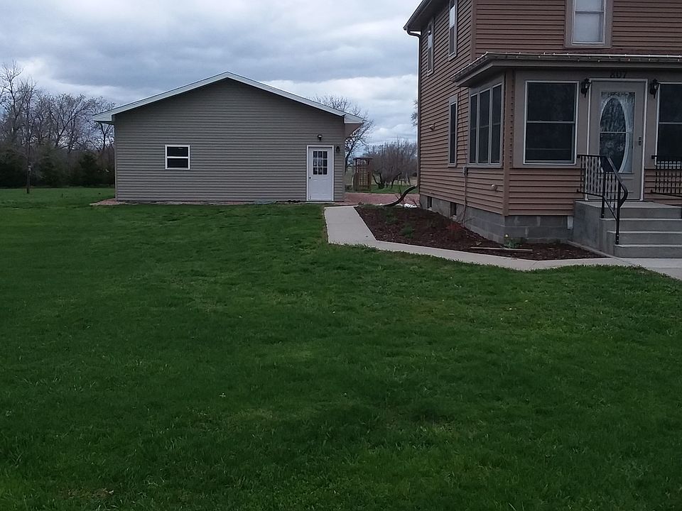 807 N Duff St, Plankinton, SD 57368 Zillow