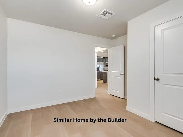 1616 Highland Loop — Photo 8
