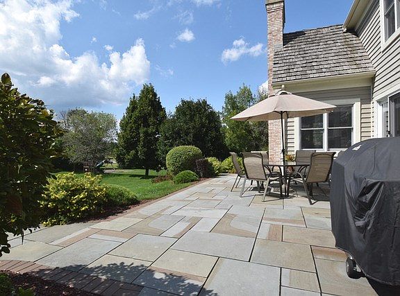 4th image of 401 Cove Dr