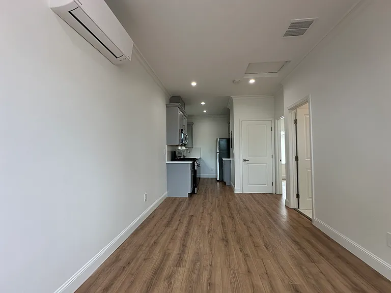 1076 W Knickerbocker Dr — Photo 7