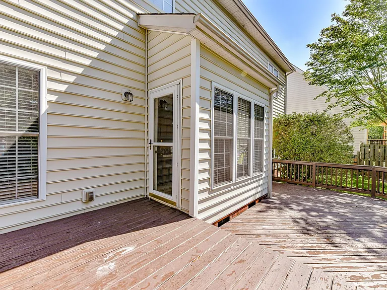 16829 Hampton Trace Rd — Photo 44