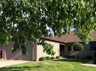 1215 Lancaster Dr #1215, Champaign, IL 61821