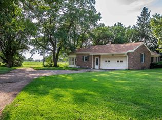 3360 S Southern Hills Dr, Hastings, NE 68901