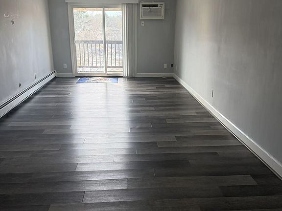 4th image of 210 Brook Village Rd APT 38