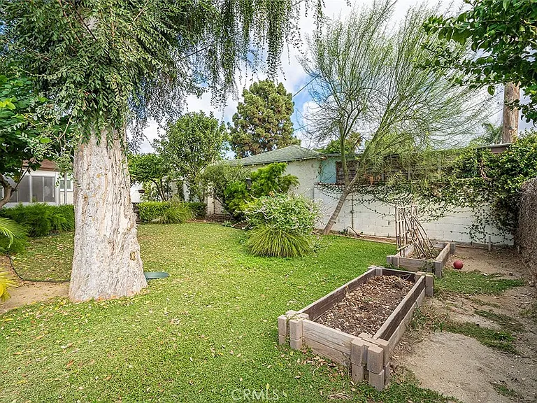 348 W Spazier Ave — Photo 22