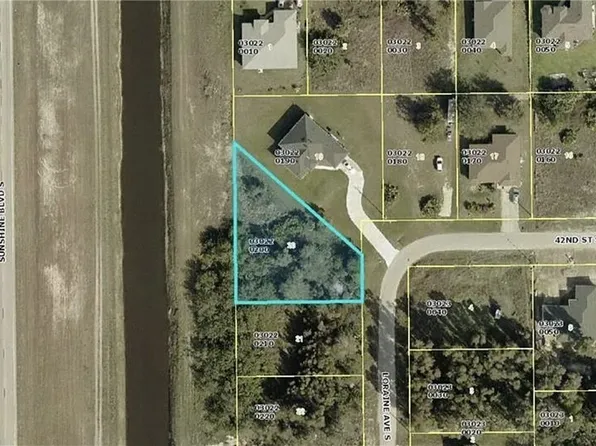 4200 Loraine Ave S, Lehigh Acres, FL 33976