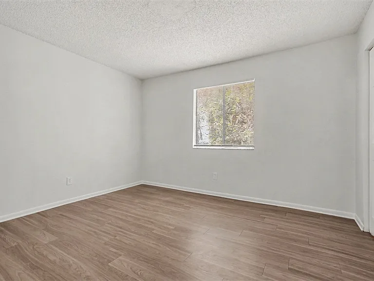 2181 Agora Cir SE — Photo 9