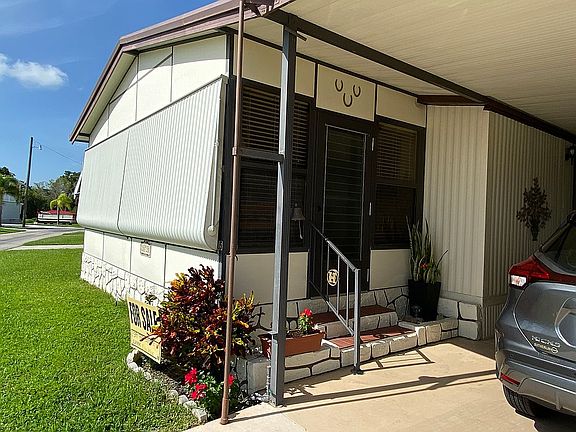 2nd image of 20720 Port Dr
