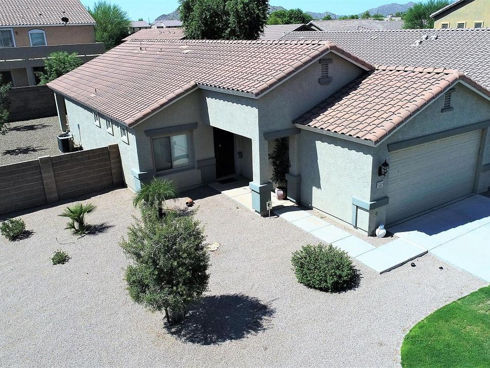 1st image of 623 W Mesquite Tree Ln