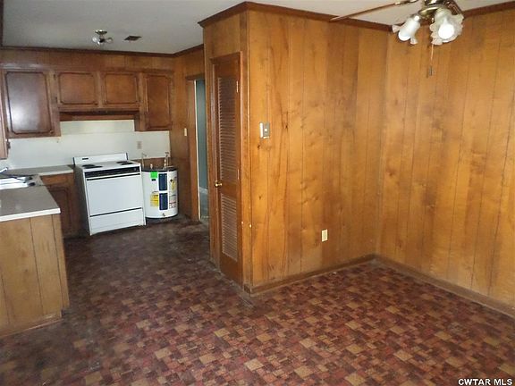 4th image of 250 Chapman St